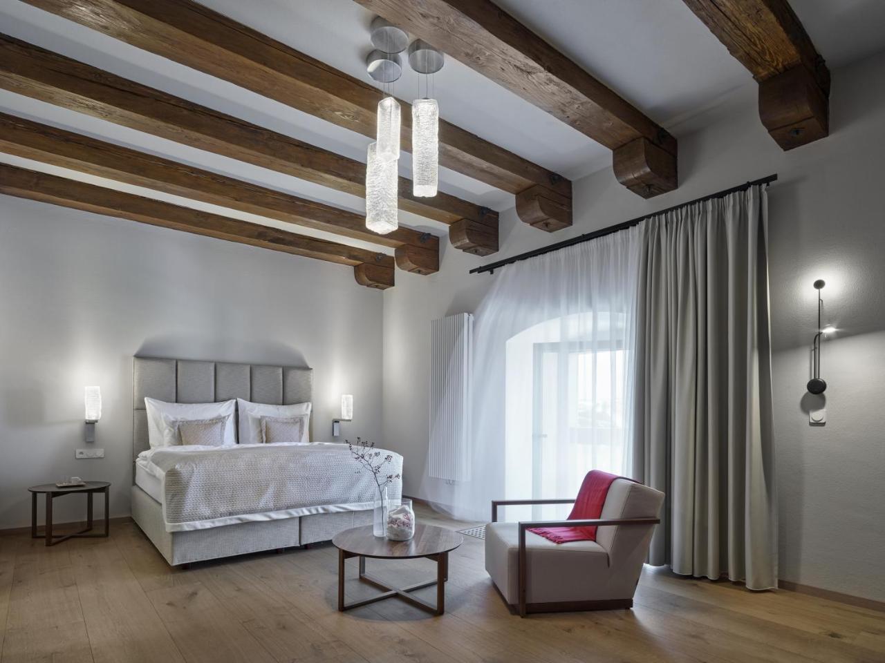 Lotrinsky 4* Velke Pavlovice